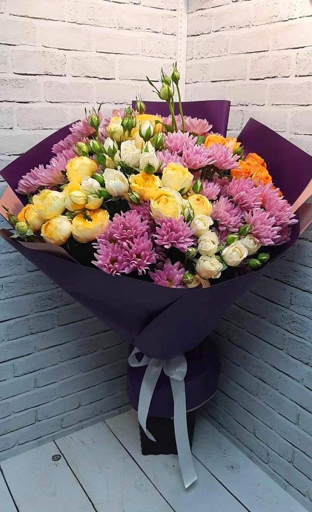 Букет цветов из: Хризантемы и Розы в Никольском 1-ом