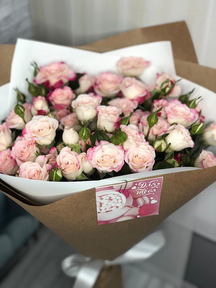 Букет цветов из: Розы в Никольском 1-ом