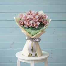 Букет цветов из:  Орхидеи и Розы в Никольском 1-ом