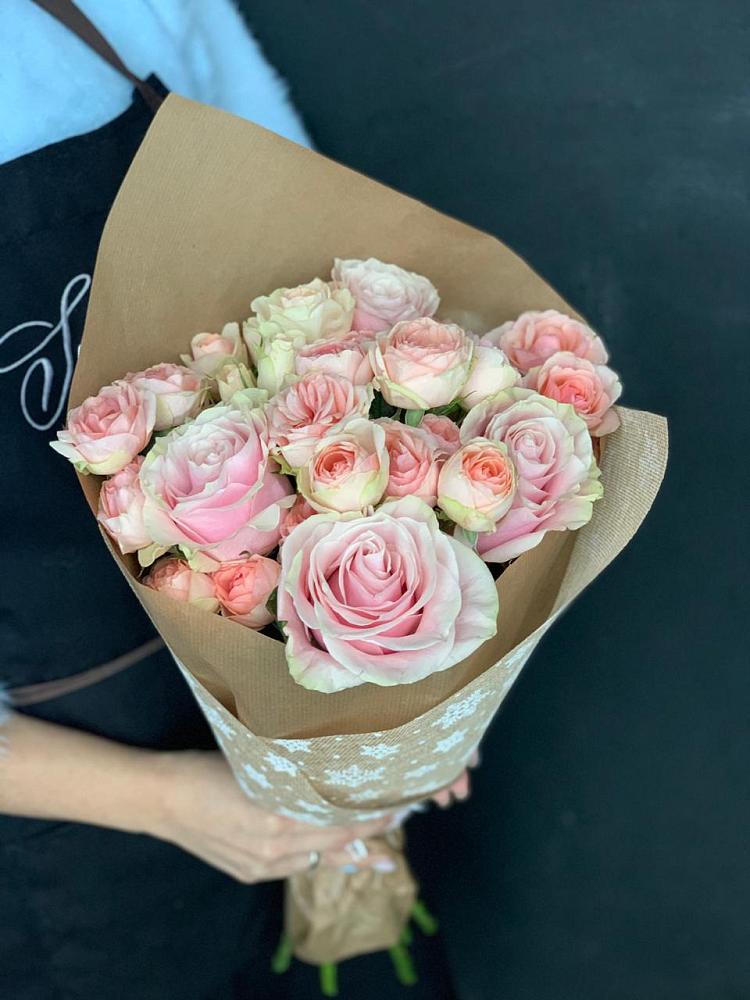 Букет цветов из: Хризантемы и Розы в Никольском 1-ом