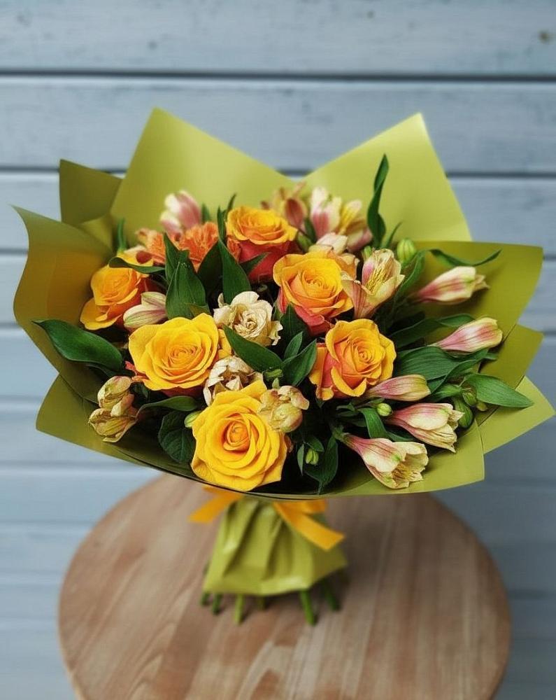 Букет цветов из: Альстромерии и Розы в Никольском 1-ом