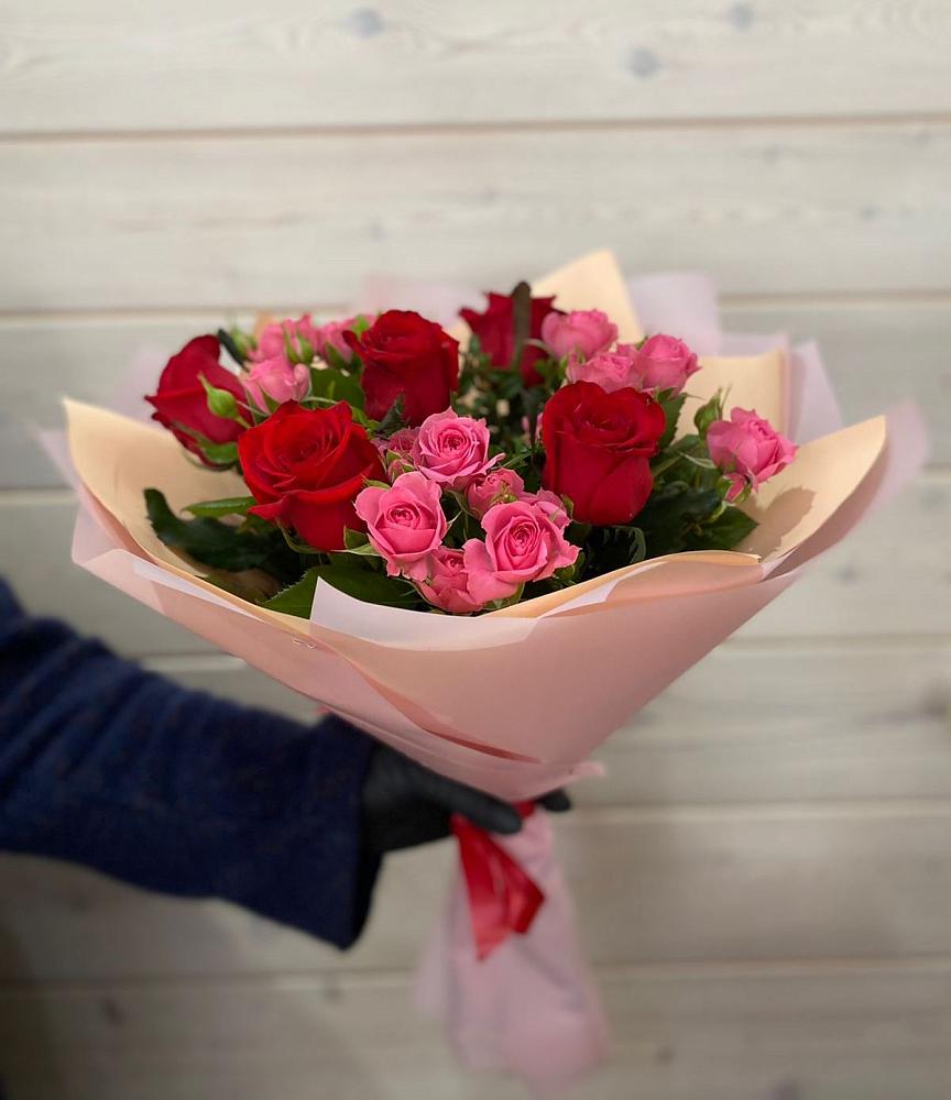 Букет цветов из: Розы в Никольском 1-ом