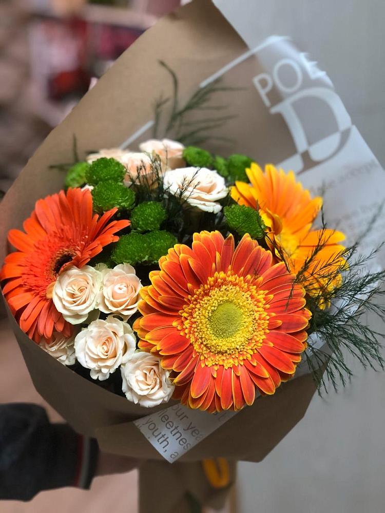 Букет цветов из: Герберы, Хризантемы и Розы в Никольском 1-ом