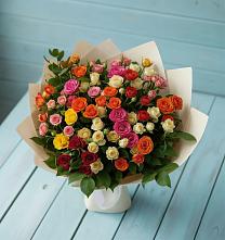 Букет Микс из разноцветных кустовых роз в Никольском 1-ом